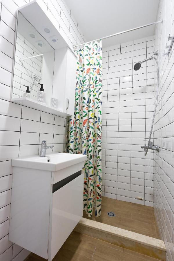באטומי Old City Apartment / Уютная Квартира В Старом Городе מראה חיצוני תמונה